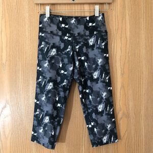 Capri Leggings Black Gray  White Womens Size XS By Morgan City